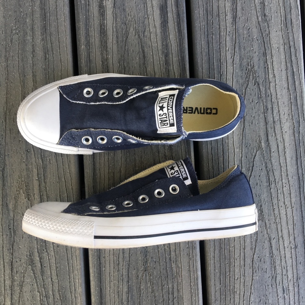 EUC Converse unisex Chuck Taylor slip on